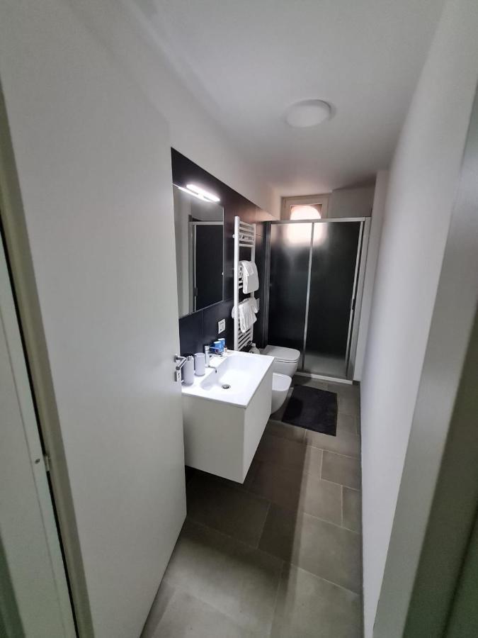 With Private Courtyard Apartment Venice